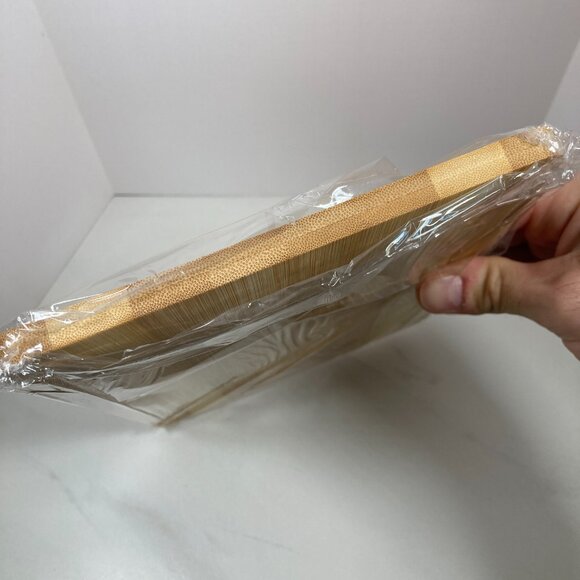 Bamboo Cutting Board with Handle - NWT - Picture 6 of 7
